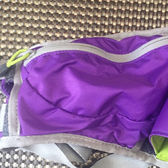 CamelBak delaney waist belt with bottle container - Picture 3 of 5